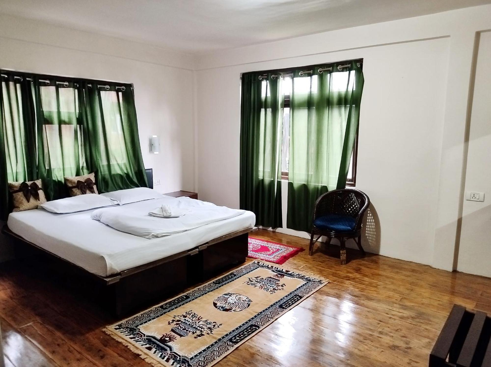Hotel Bamboo Grove Gangtok Esterno foto