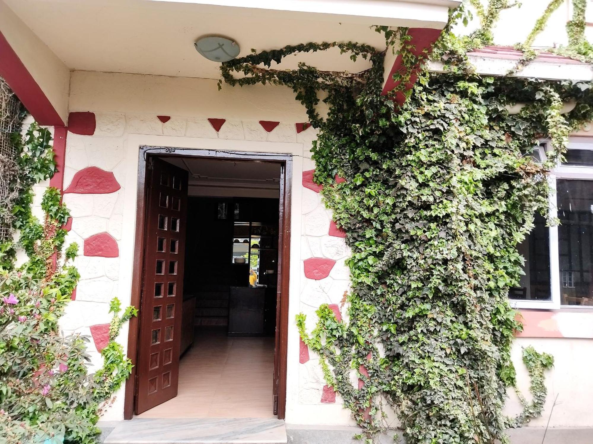 Hotel Bamboo Grove Gangtok Esterno foto